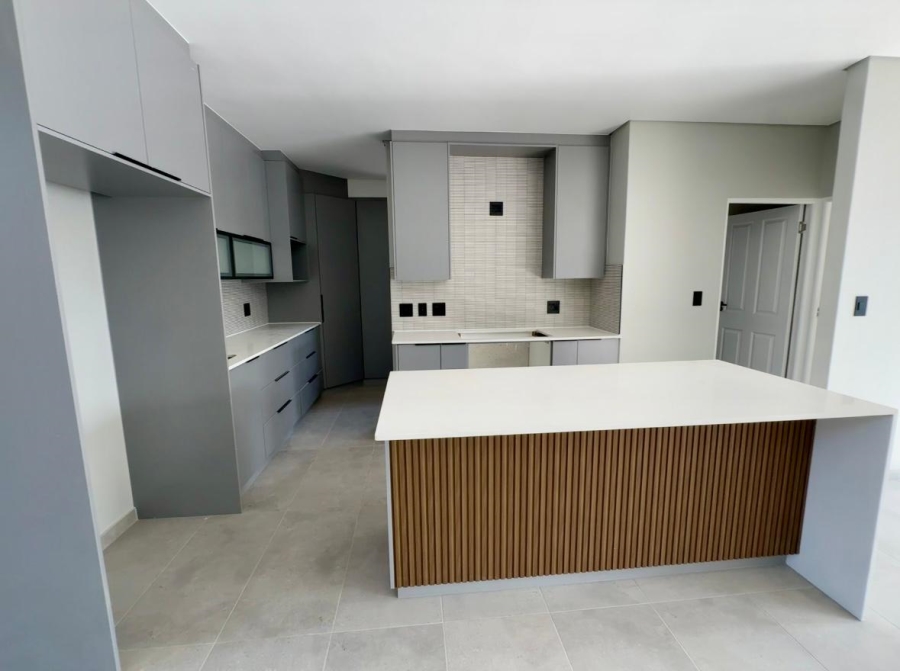 To Let 4 Bedroom Property for Rent in Sandown Estate Western Cape